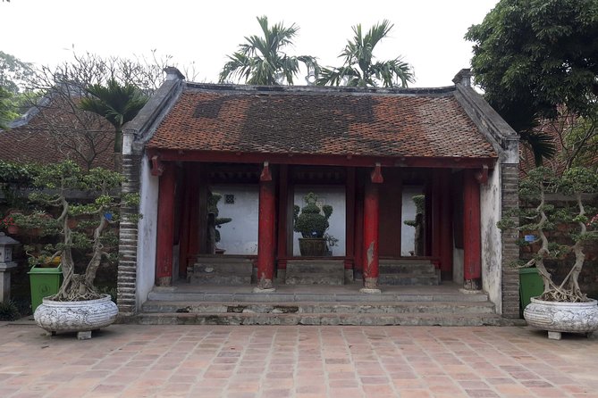 Hanoi City Tour: Private Half-Day to Hidden Corners &Train Street - Train Street, Vietnamese coffee, and careful timing