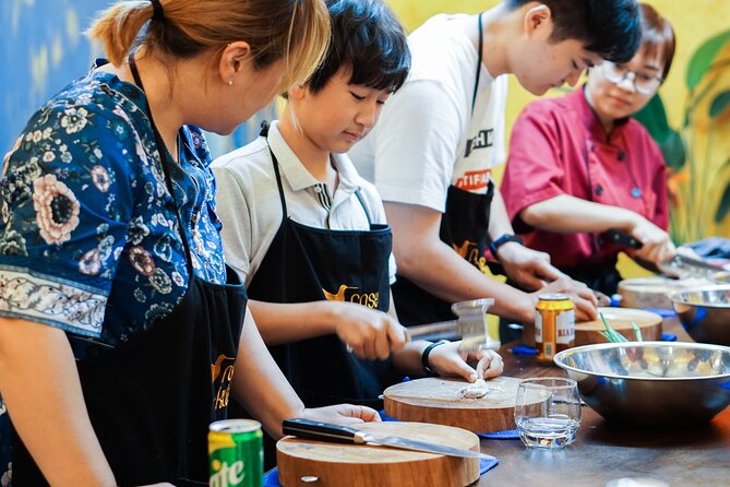 Hanoi Cooking Class: Market Tour, Free Liquor & Coffee Tasting - How the $32 price measures up