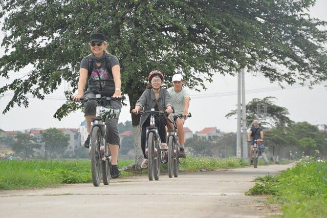 Hanoi Countryside By Bike & Local House and Food Tasting - Crossing Long Bien Bridge and Leaving the City