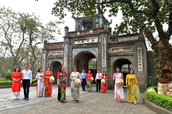 Hanoi Countryside Half-day Jeep Tour: Historical Co Loa & Fun - Walking the spiral ramparts of Co Loa