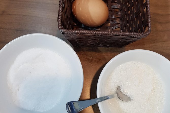 Hanoi daily egg coffee making course with local guide - Watch the tutor’s sample before making your own