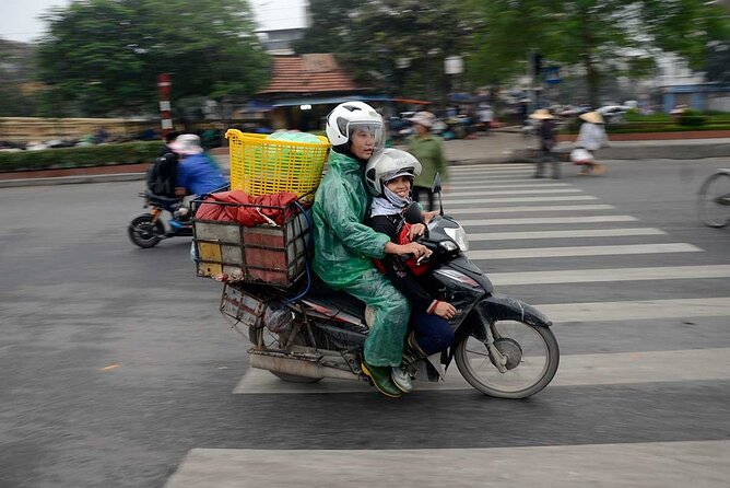 Hanoi Explorer Photo Tour - Learning from photographer guides such as Brian and Boris