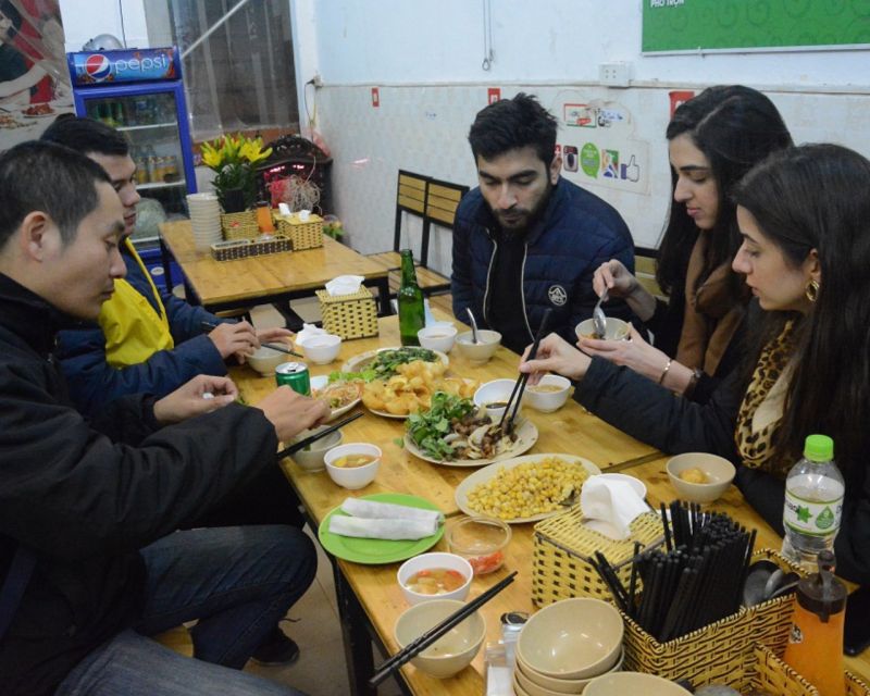 Hanoi: Food and Sightseeing Motorbike Tour with 7 Tastings - Meeting your driver and leaving Hanoi