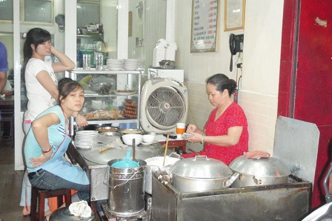 Hanoi Food on Foot: Walking Tour of Hanoi Old Quarter - Who should book this food walk?