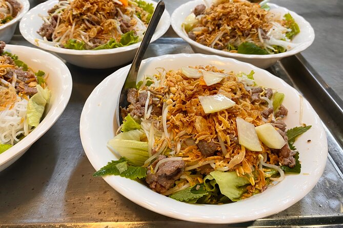 Hanoi food tour-Local street food tour (food&guide included) - Train Street as a possible finish