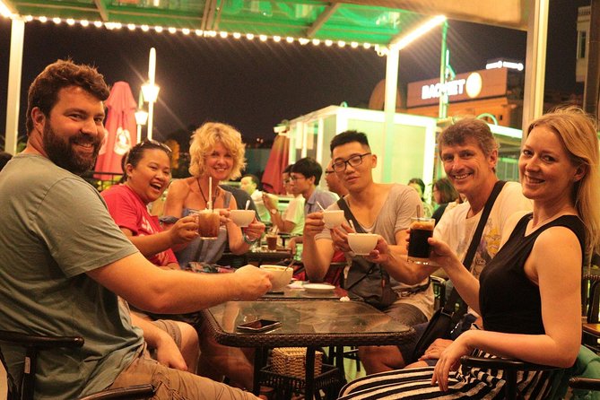 HaNoi Foodie Tour - Mini Class Coffee - Green papaya salad, spring rolls, and pho