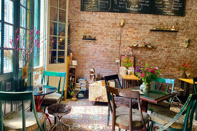 Hanoi French Quarter: Coffee and Stories - The Hanoi Opera House and French design