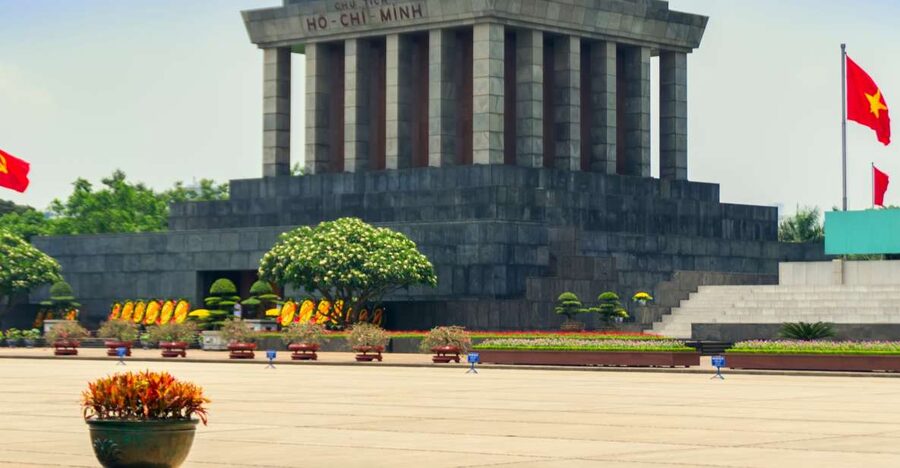 Hanoi: Full-Day City Tour and Water Puppet Show - A full day that puts Hanoi’s main sights in order