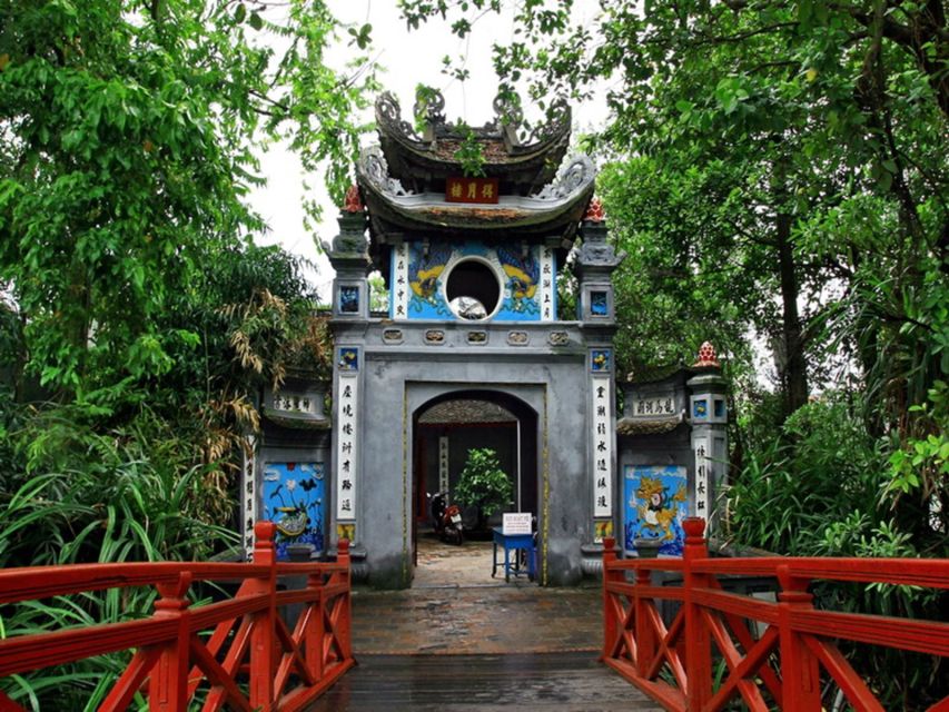 Hanoi: Full-Day City Tour and Water Puppet Show - Ending beside Sword Lake with water puppets