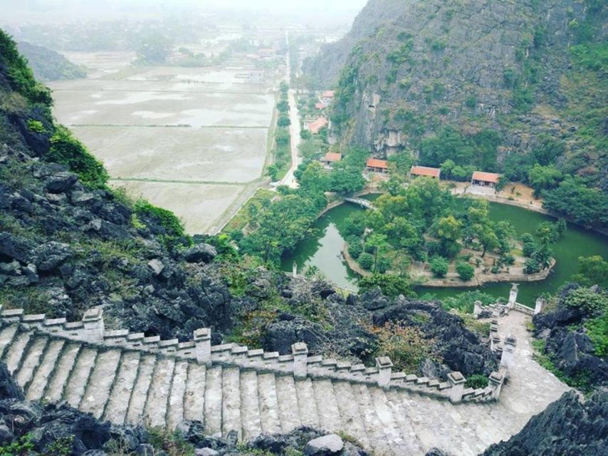 Hanoi: Full Day Guided Tour of Hoa Lu, Tam Coc, and Mua Cave - Who should book this Ninh Binh day trip