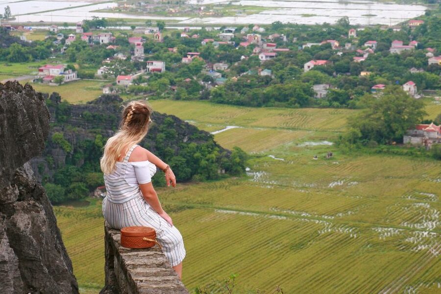 Hanoi: Full-Day Mua Cave, Hoa Lu and Tam Coc Tour - Why this Ninh Binh day trip works