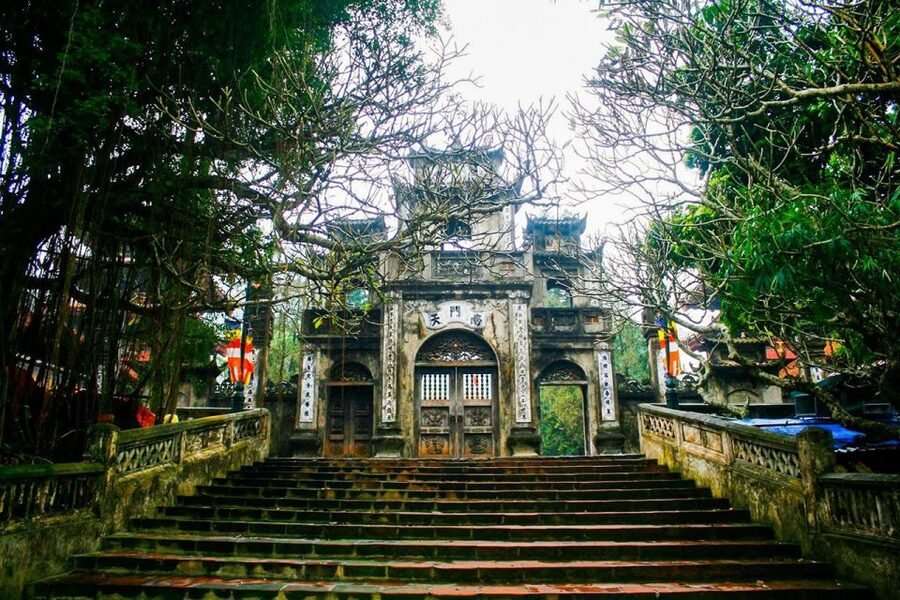 Hanoi: Full-Day Pilgrimage to Perfume Pagoda - Leaving Hanoi for two hours of countryside