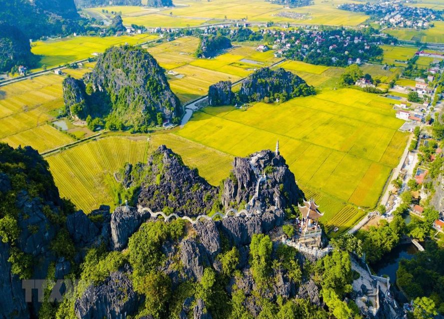 Hanoi: Full Day Tour of Hoa Lu, Tam Coc, and the Mua Cave - Cycling through villages for 45 minutes