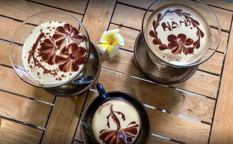 Hanoi: Guided Food Tour with Train Street Visit - Kem Xôi is the sweet finish before the train