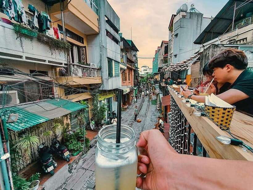 Hanoi: Guided Food Tour with Train Street Visit - Timing matters more than the menu