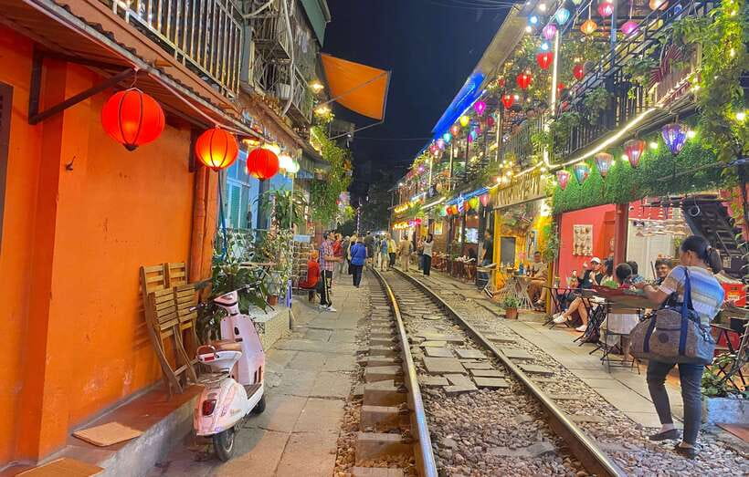 Hanoi: Guided Street Food Tour with Train Street Experience - Starting near Cafe Dinh in Hanoi’s Old Quarter