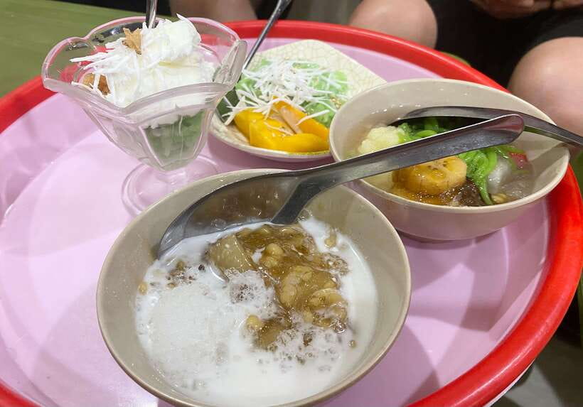 Hanoi: Guided Street Food Tour with Train Street Experience - Dietary limits you should take seriously