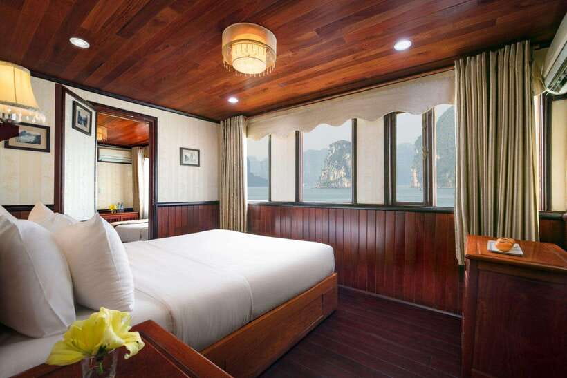 Hanoi: Ha Long & Bai Tu Long Bay 1 or 2-Day Cruise - The one-day route: caves, kayaking, and Titop Island
