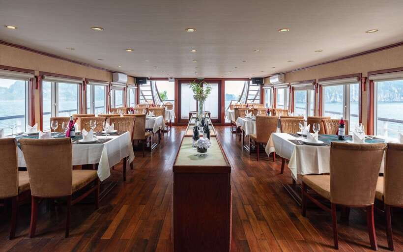 Hanoi: Ha Long & Bai Tu Long Bay 1 or 2-Day Cruise - Food, service, and ship condition