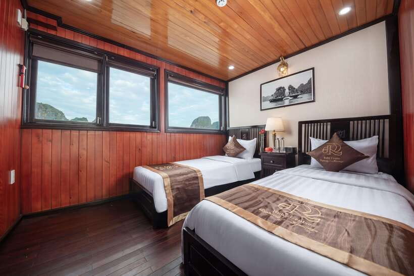 Hanoi: Ha Long Bay 2-Day 1-Night Tour by 4-star Luxury Junk - The final lunch and tender back to shore