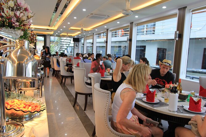 Hanoi - Ha Long Luxury Day Cruise with Kayak & Cave Adventure - The road from Hanoi and the first look at the bay