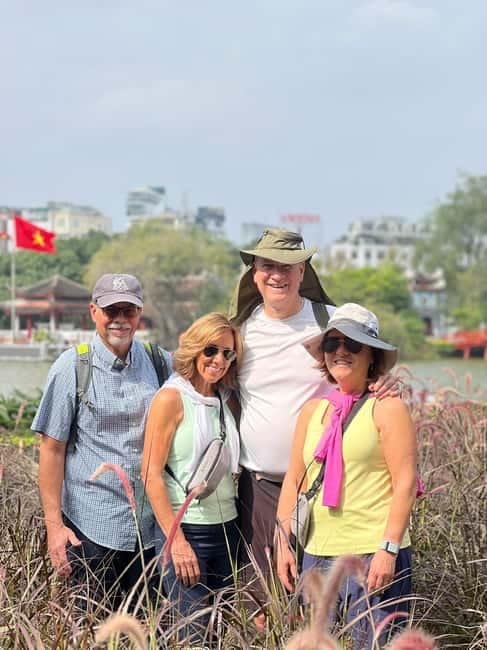 Hanoi:Half-day City Highlights and Hidden Gems Tour - Seeing Uncle Ho at Ba Dinh Square