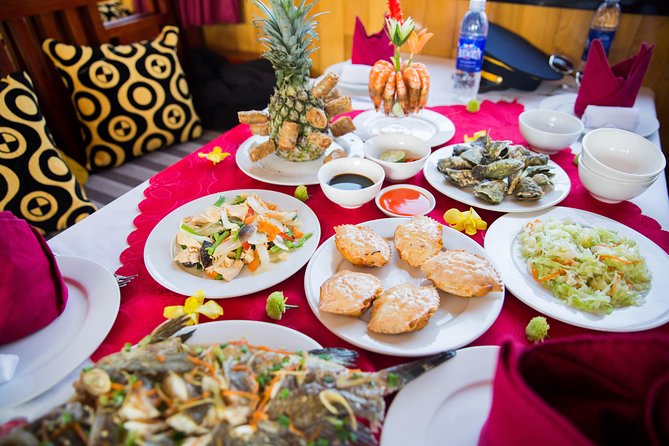 Hanoi: Halong Bay Luxury Option – Titop, Surprise Cave, Kayak - Surprise Cave, Halong Bay’s big first stop