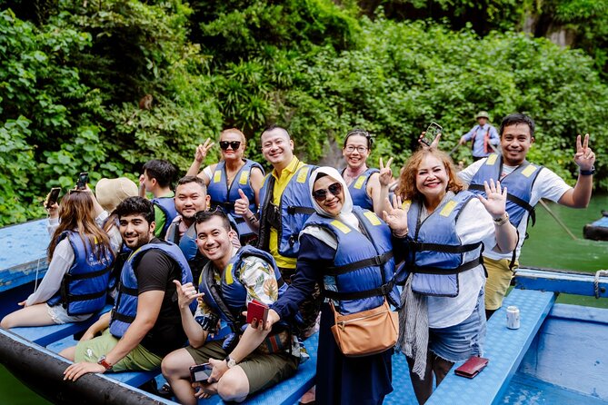 Hanoi: Halong Bay Luxury Option – Titop, Surprise Cave, Kayak - Titop Island: climb or swim