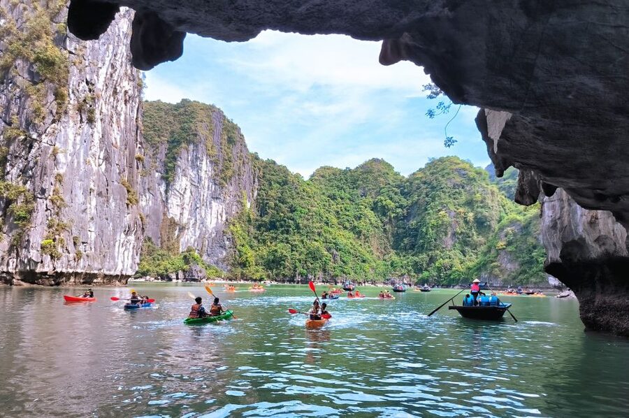 Hanoi Halong Luxury Day Tour with Private Cabin - Sunset tea before the return trip