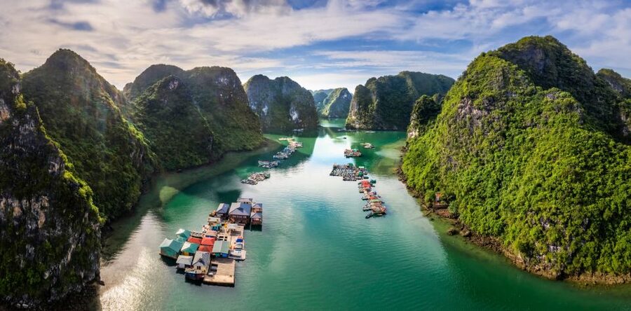 Hanoi Halong Luxury Day Tour with Private Cabin - Sung Sot Cave at 13:00