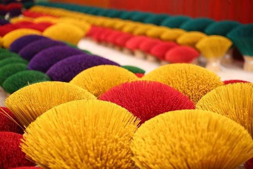 Hanoi: Highlights, Incense Village, Hat Crafting Guided Tour - What the $27 price really covers