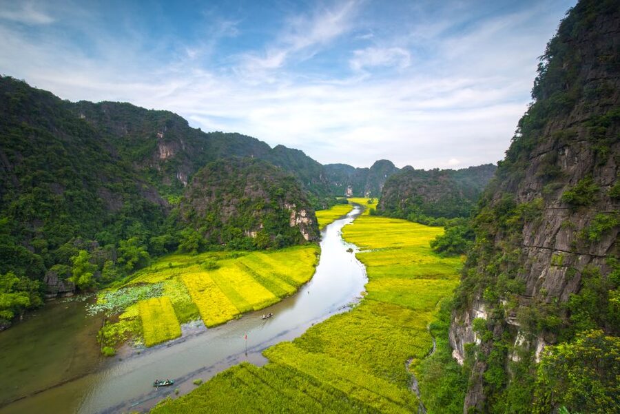 Hanoi: Hoa Lu, Trang An Caves & Mua Cave Day Trip and Lunch - Who should book this tour?