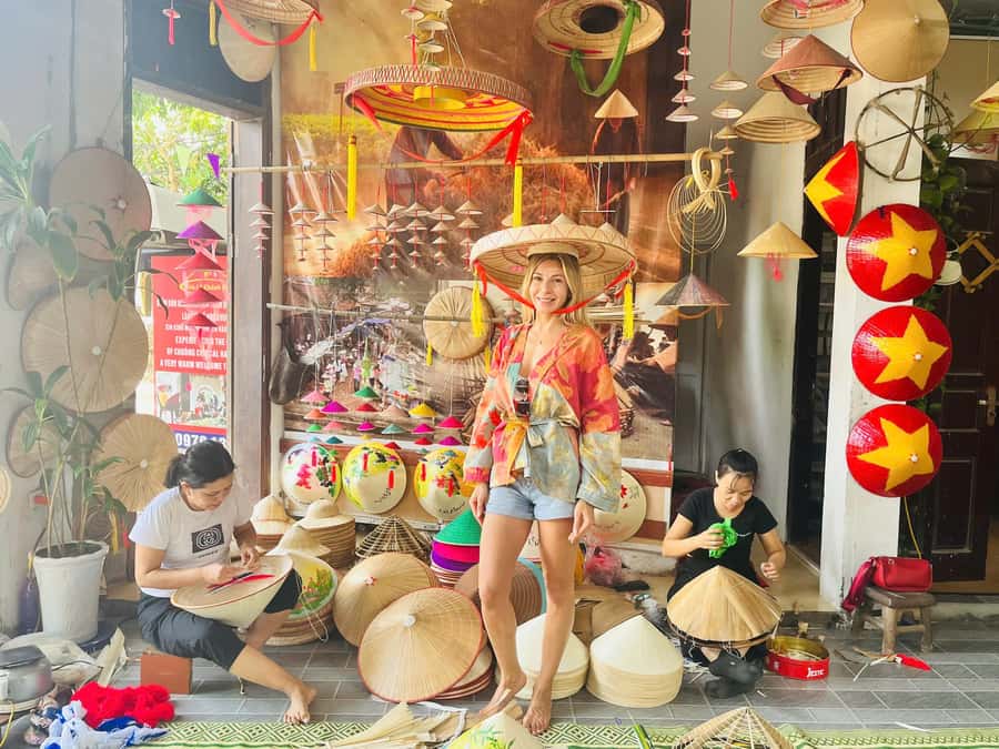 Hanoi: Incense Village, Conical Hat, & Van Phuc Silk Tour - Should you book the Hanoi craft village tour?
