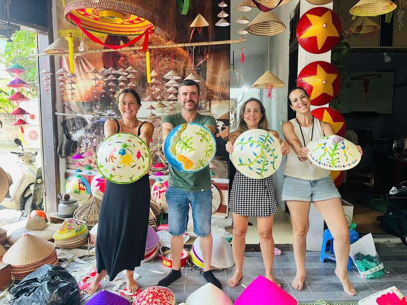 Hanoi: Incense Village, Hat, and Lacquer Artisanal Tour - The full-day lacquer village