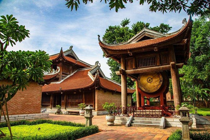 Hanoi Insight City Private Tour - The B52 Victory Museum and its unusual wreckage