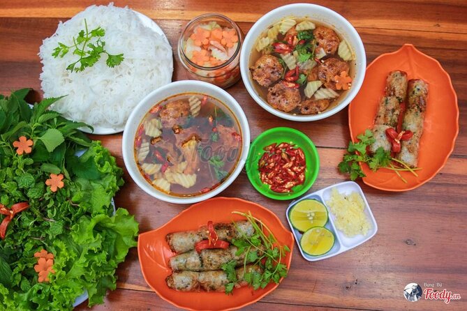Hanoi Jeep By Night Street Food Tour and Train Street Experience - What the guide and driver add