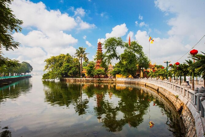 Hanoi Jeep Tours Led By Women: City & Red River Half Day - Train Street and the early lunch