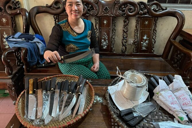 Hanoi Knife-Making Class:Join the Legacy in Blacksmith's Workshop - Starting with a blade design