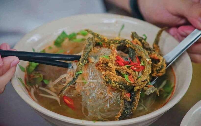 Hanoi: Michelin Guide Street Food Walking Tour - Bun cha is the meal’s strongest finish
