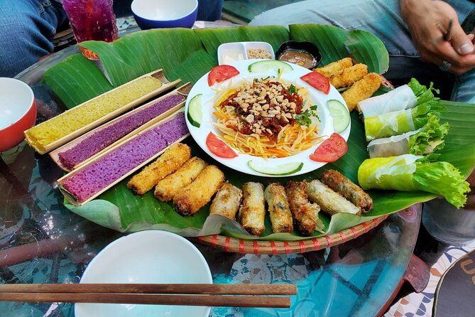 Hanoi Michelin Star Walking Food Tour & Train Street - The food: ten tastes across Hanoi