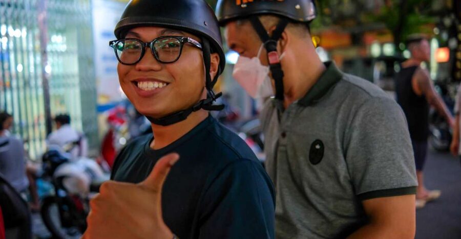Hanoi Night Lights Food Tour by Motorbike - Why Hanoi after dark works so well