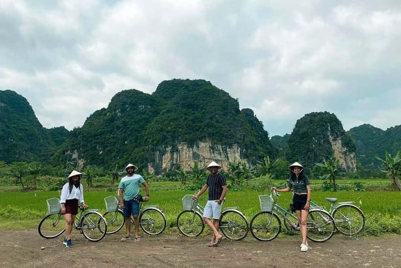 Hanoi/Ninh Binh: 1-Day Tam Coc/Trang An, Hoa Lu & Mua Caves - Choosing between Tam Coc and Trang An by boat