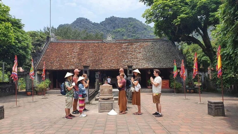 Hanoi/Ninh Binh: 1-Day Tam Coc/Trang An, Hoa Lu & Mua Caves - What the $45 price really buys you