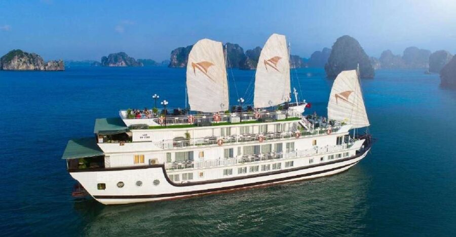 Hanoi/Ninh Binh:3 Day 2 Night Bai Tu Long Bay Luxury Junk - From Hanoi to Cap La Island