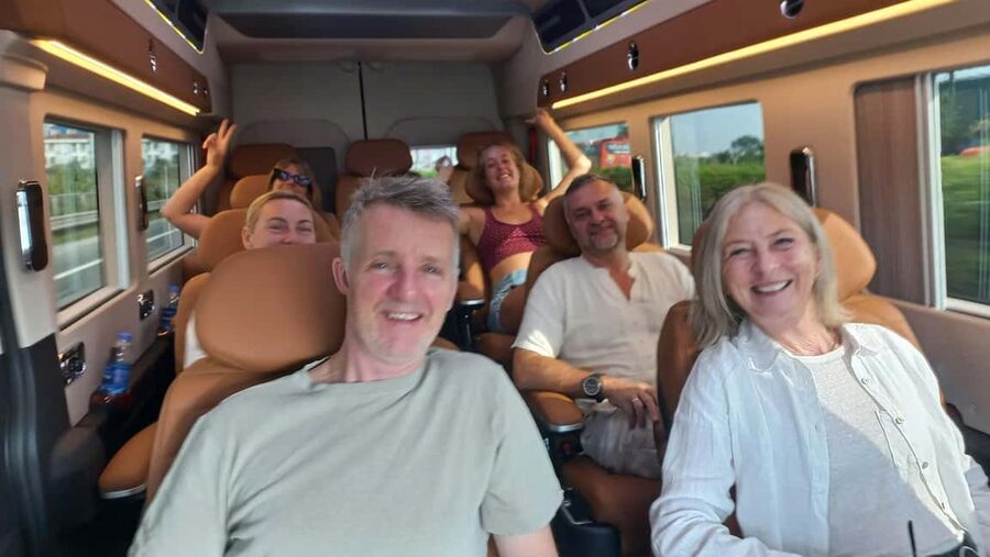 Hanoi: Ninh Binh small group day tour by luxury dcar 9-seats - Sampan through Tam Coc’s caves