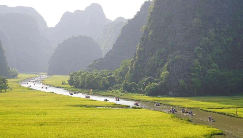 Hanoi: Ninh Binh, Tam Coc, Mua Cave & Hoa Lu with cycling - Leaving Hanoi between 7 and 8 a.m.