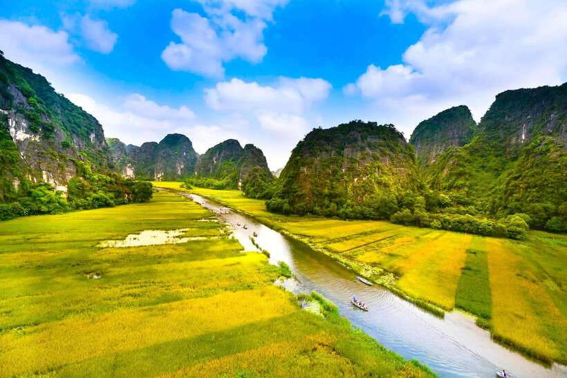 Hanoi: Ninh Binh, Tam Coc, Mua Cave & Hoa Lu with cycling - Who should book this tour?