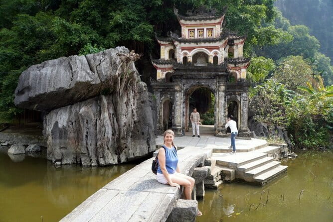 Hanoi Old Quarter City Sightseeing Private Tour With Local Guide - Museums: valuable, but only with careful timing