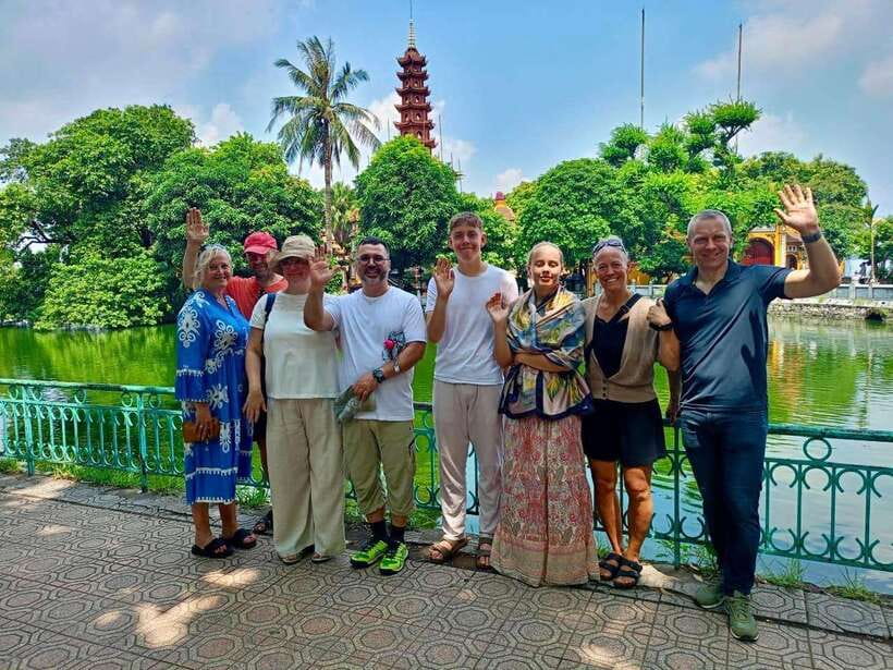 Hanoi Old Quarter City Tour With Professional Guide - Pagodas, churches, and the lakeside route