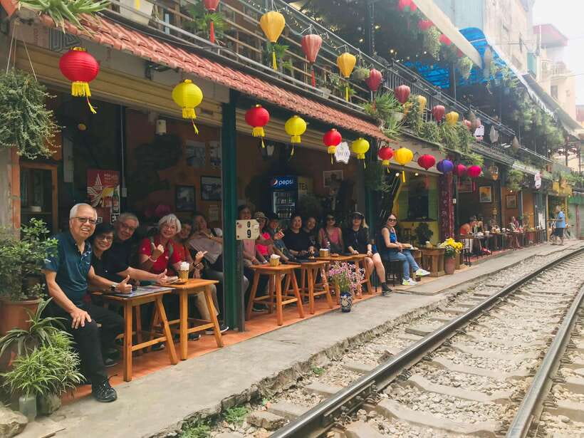 Hanoi: Old Quarter Street Food Tour with 12+ Tastings - The savory stops: pho, banh mi, rolls, and salad